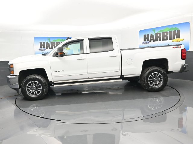 Used 2019 Chevrolet Silverado 2500 LT AWD/4WD image 2