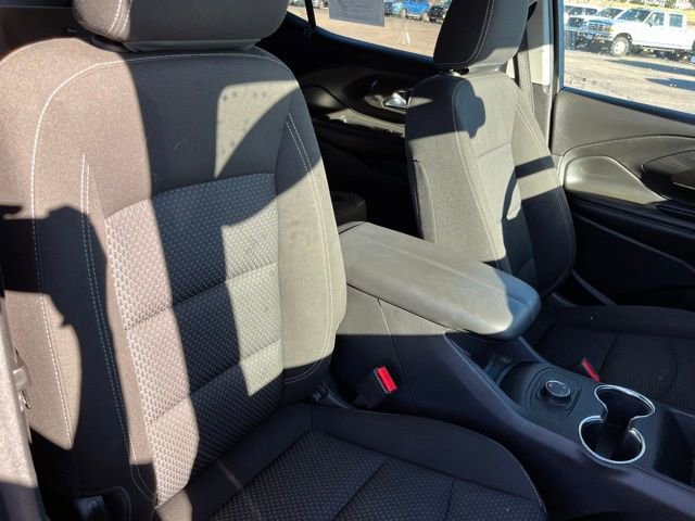 Used 2023 GMC Terrain SLE w/ Elevation Edition image 25