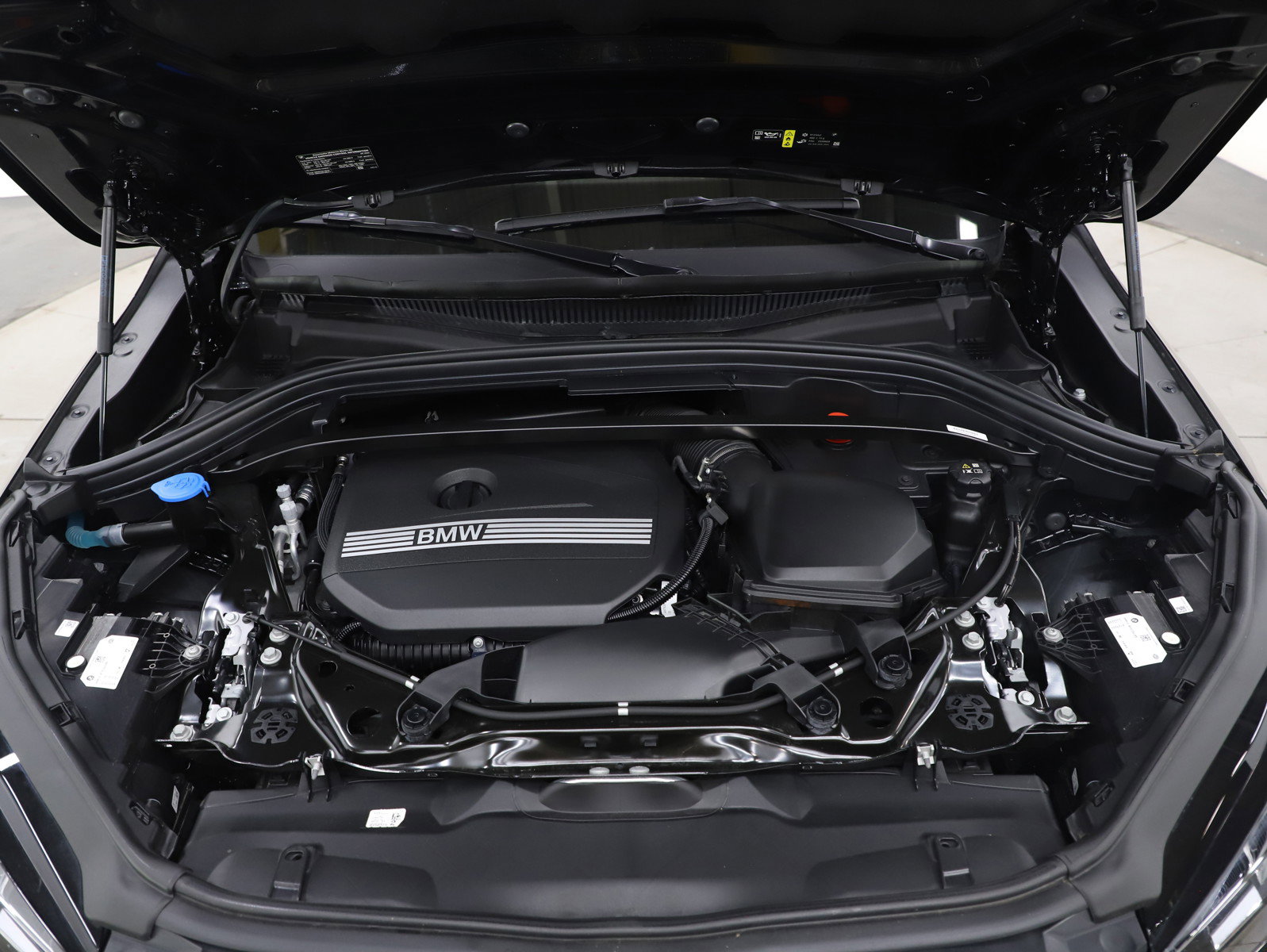 Used 2025 BMW X2 xDrive28i image 32