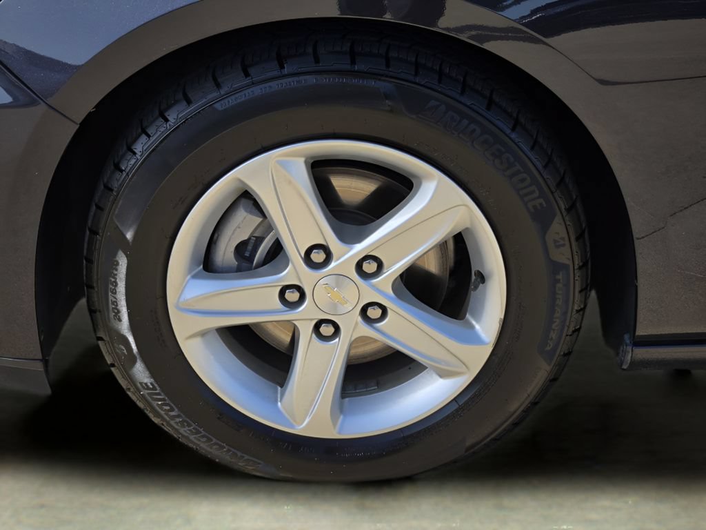 Used 2023 Chevrolet Malibu LS FWD image 11
