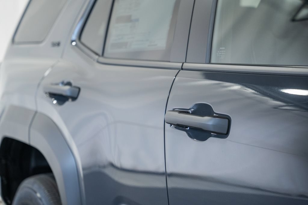 New 2026 Toyota 4Runner SR5 AWD/4WD image 13