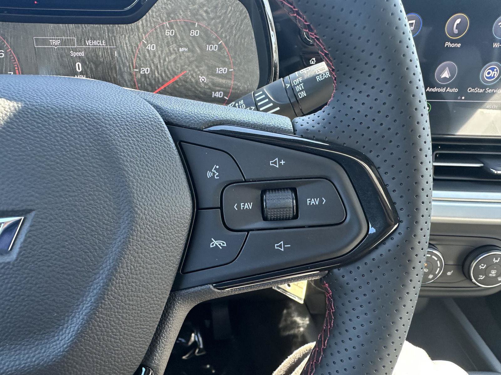 New 2026 Chevrolet Trax RS w/ Sunroof Package FWD image 18