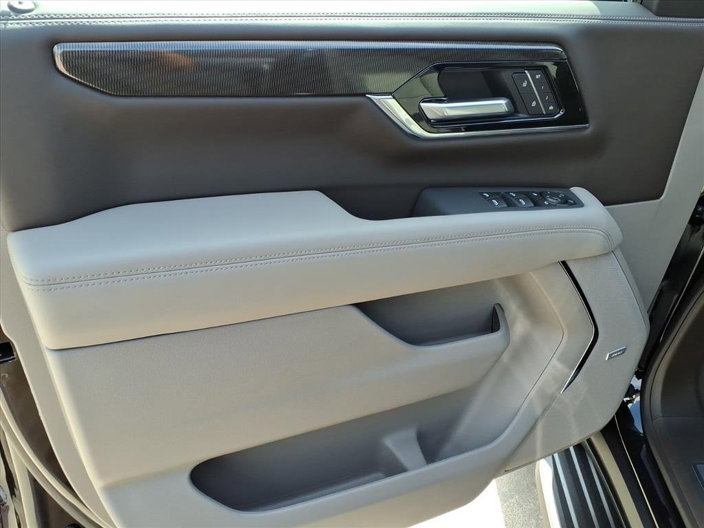 New 2026 GMC Yukon XL Elevation image 11