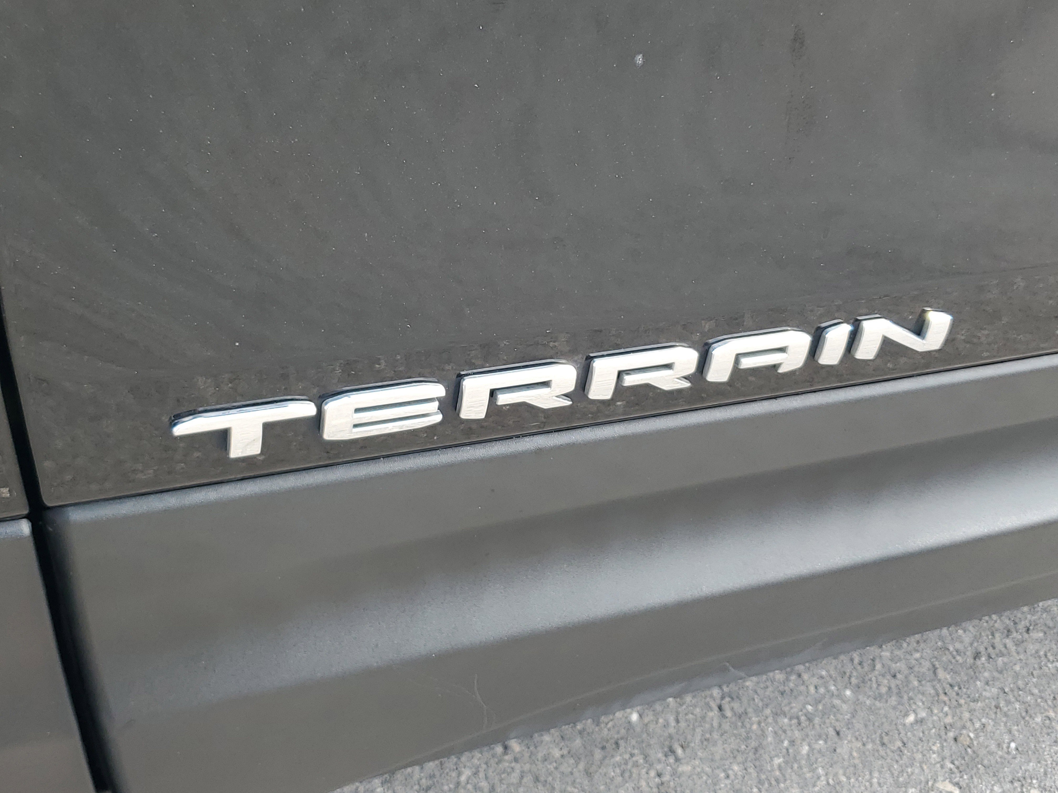 Used 2024 GMC Terrain SLE FWD image 11