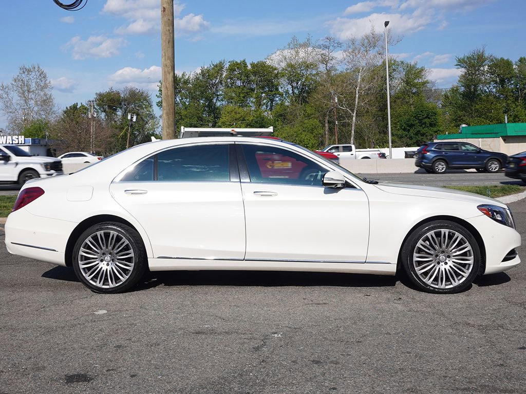 Used 2017 Mercedes-Benz S 550 4MATIC Sedan image 22