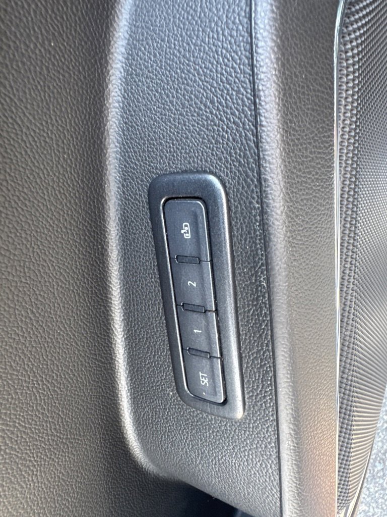 Used 2019 Chevrolet Tahoe LT image 29