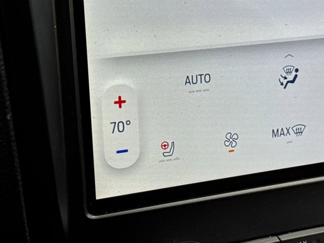 Used 2024 Ford Edge Titanium image 21