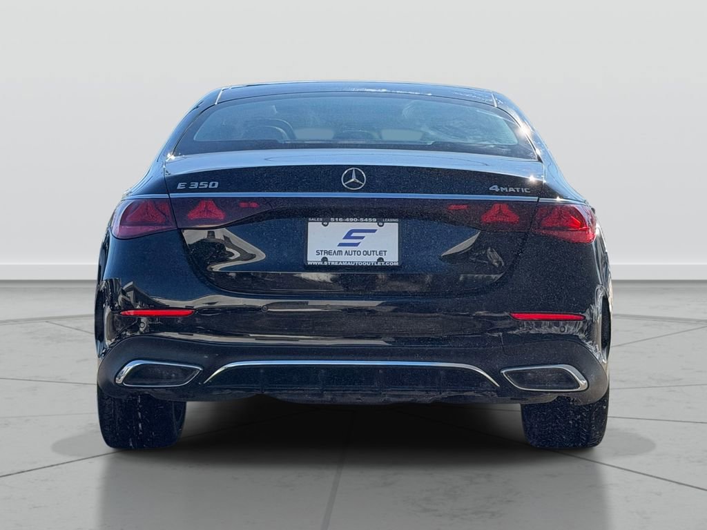 Used 2024 Mercedes-Benz E 350 4MATIC Sedan image 6