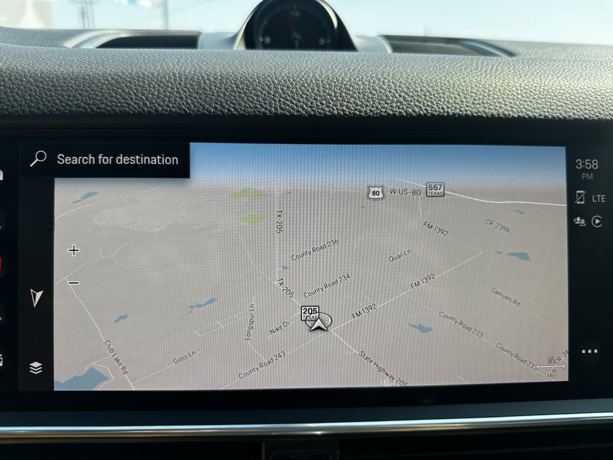 Used 2022 Porsche Cayenne Platinum Edition image 29