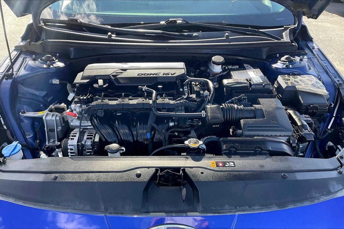 Used 2021 Hyundai Elantra SE image 10