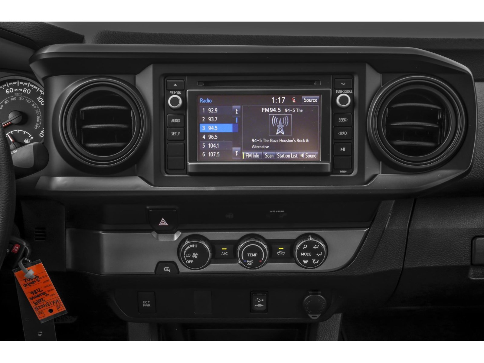 Used 2019 Toyota Tacoma SR5 AWD/4WD image 7