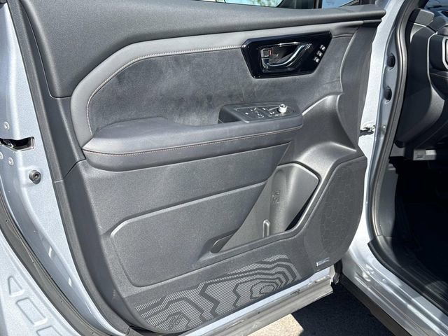 Certified 2025 Subaru Forester Touring image 11