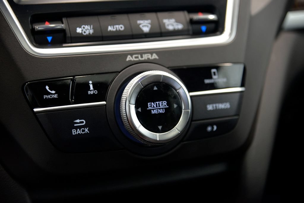 Used 2018 Acura MDX SH-AWD image 25