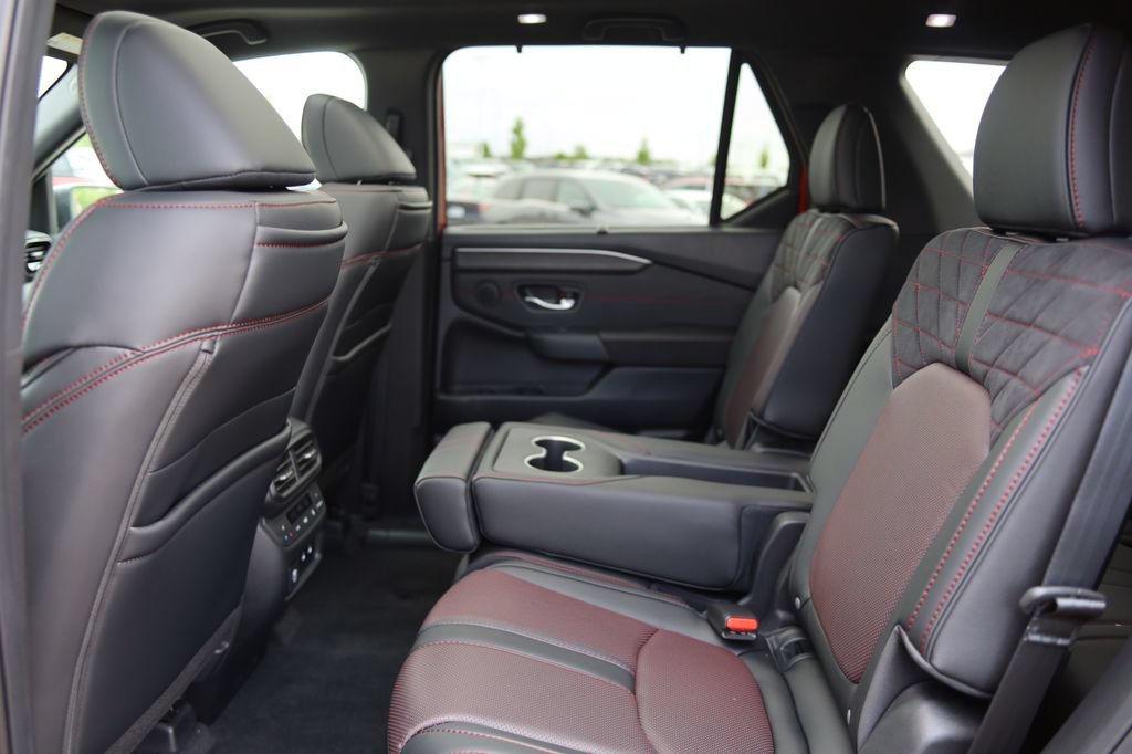 New 2026 Honda Pilot Black Edition image 28