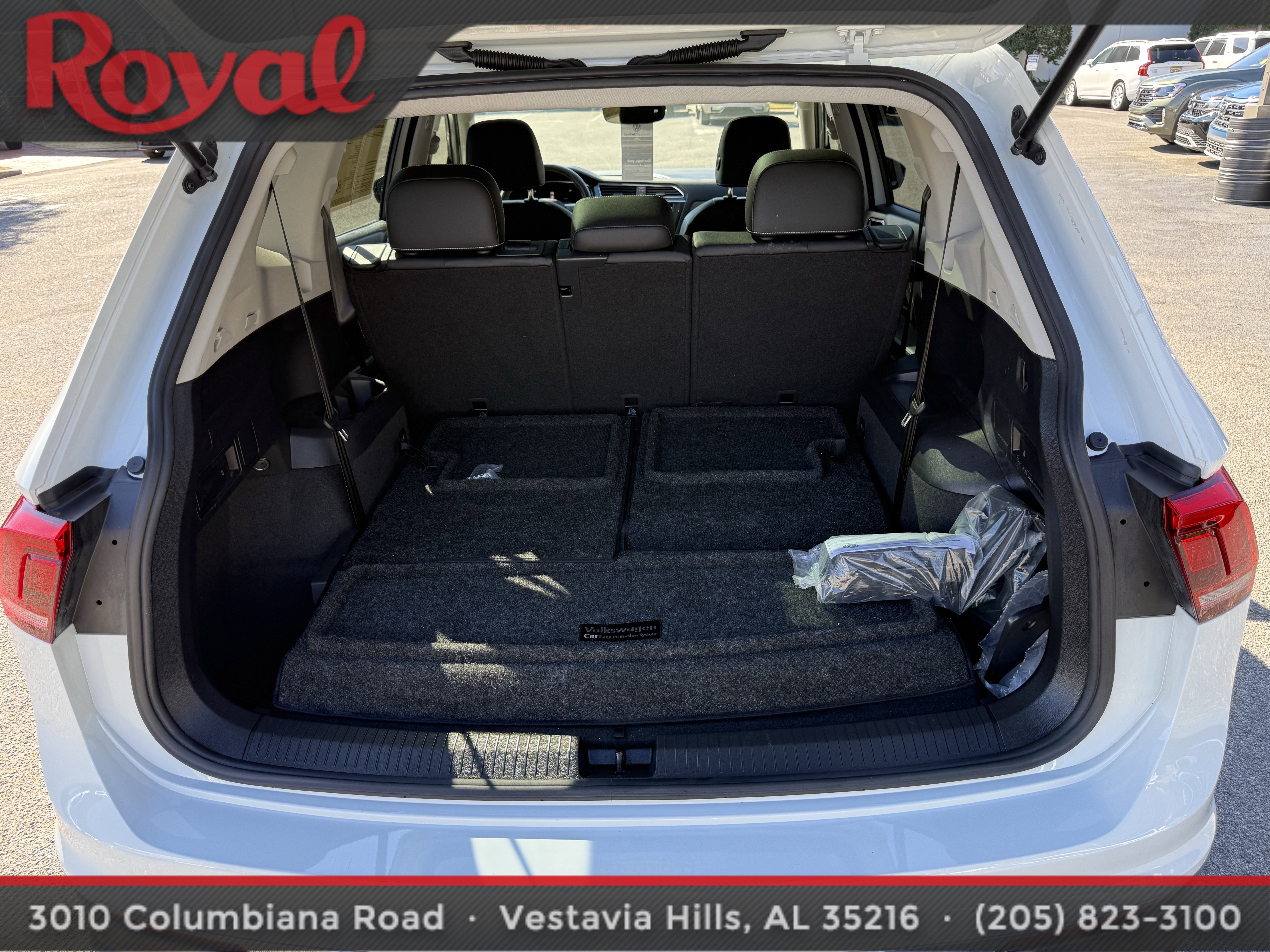 Certified 2022 Volkswagen Tiguan SE w/ Panoramic Sunroof Package image 10