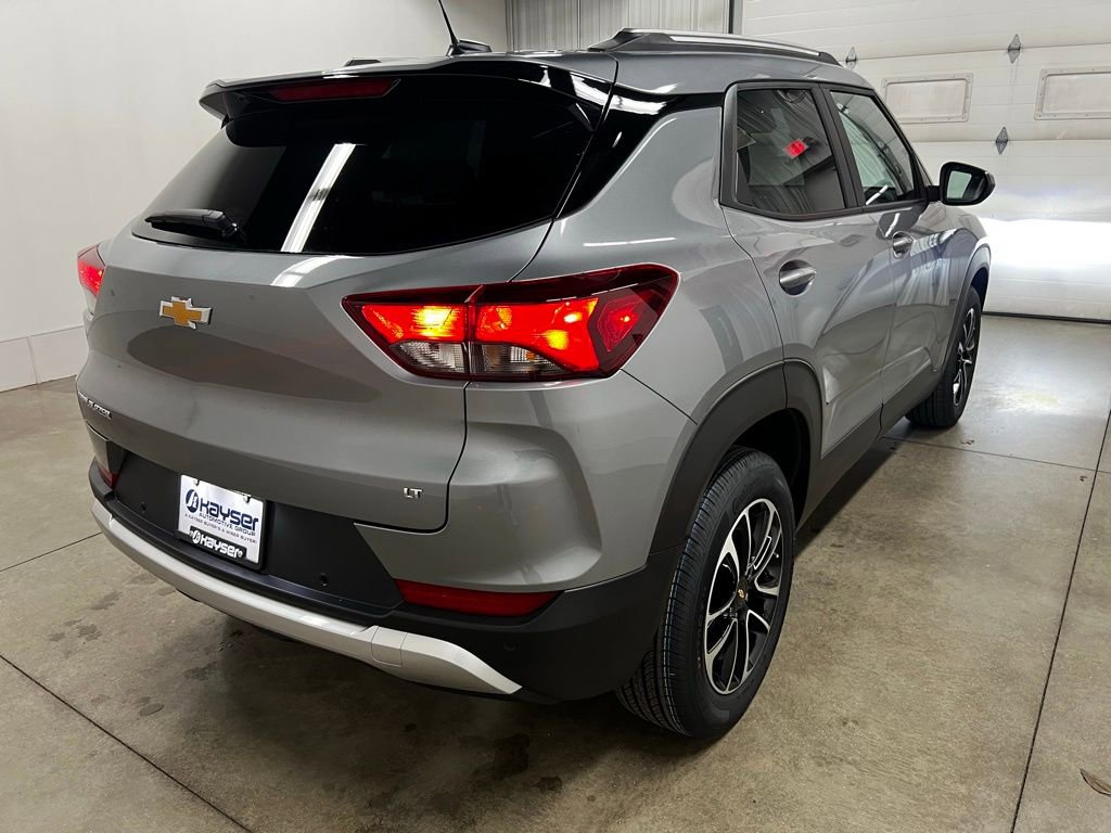 New 2026 Chevrolet TrailBlazer LT w/ Driver Confidence Package FWD image 3