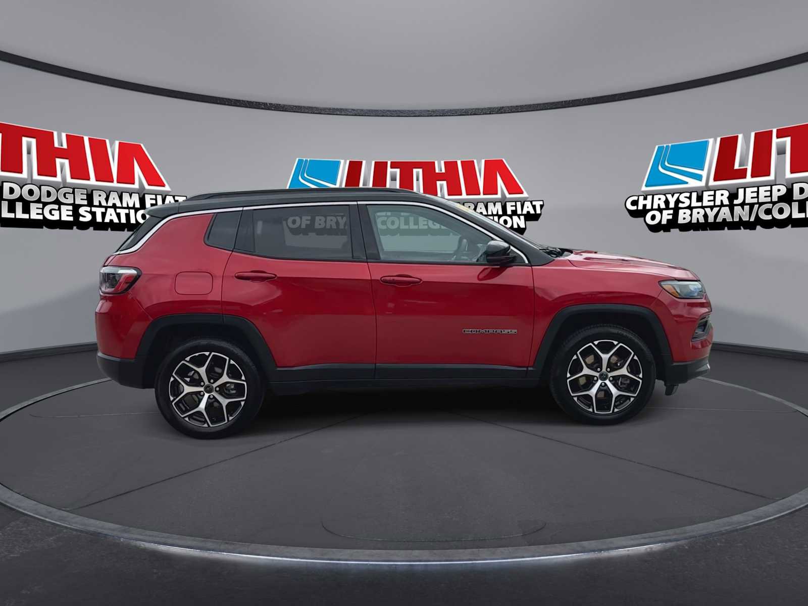 Used 2025 Jeep Compass Limited AWD/4WD image 9