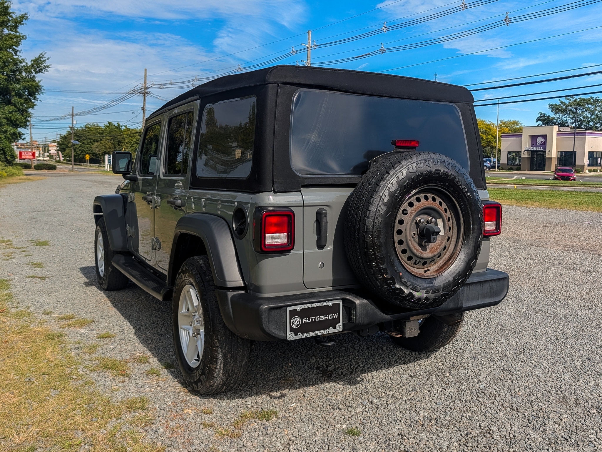 Used 2019 Jeep Wrangler Unlimited Sport S AWD/4WD image 9