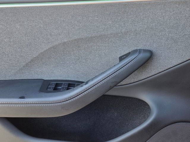 Used 2025 Tesla Model 3 Long Range RWD image 26