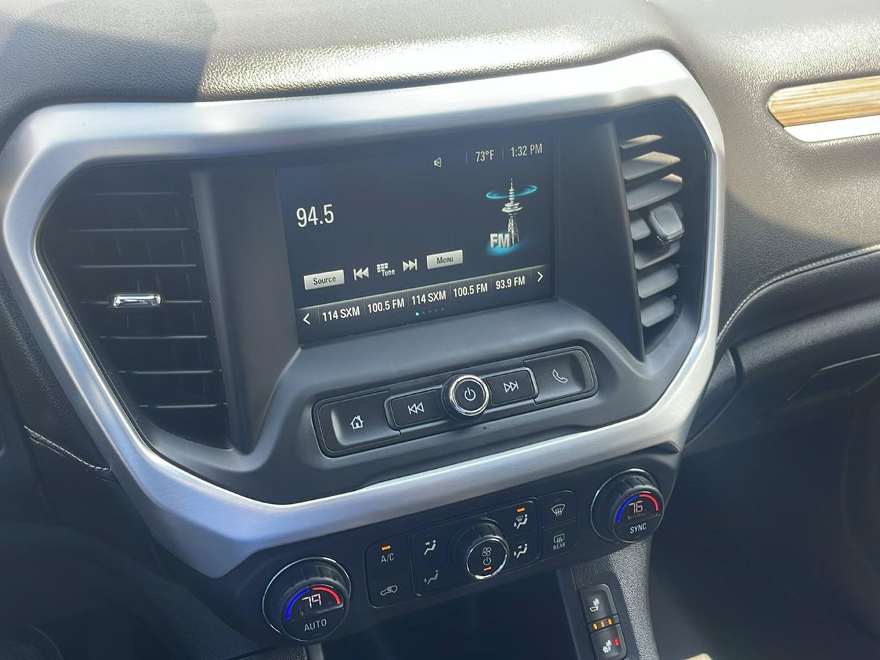 Used 2019 GMC Acadia SLE AWD/4WD image 12