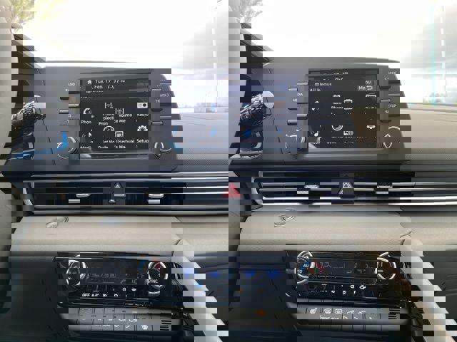 New 2026 Hyundai Elantra SEL Sport Premium image 11