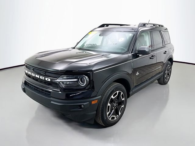 Used 2024 Ford Bronco Sport Outer Banks image 3