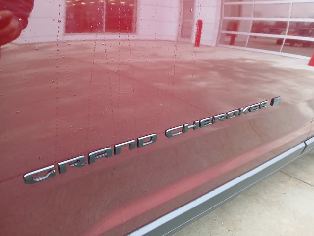 New 2025 Jeep Grand Cherokee L Laredo AWD/4WD image 34