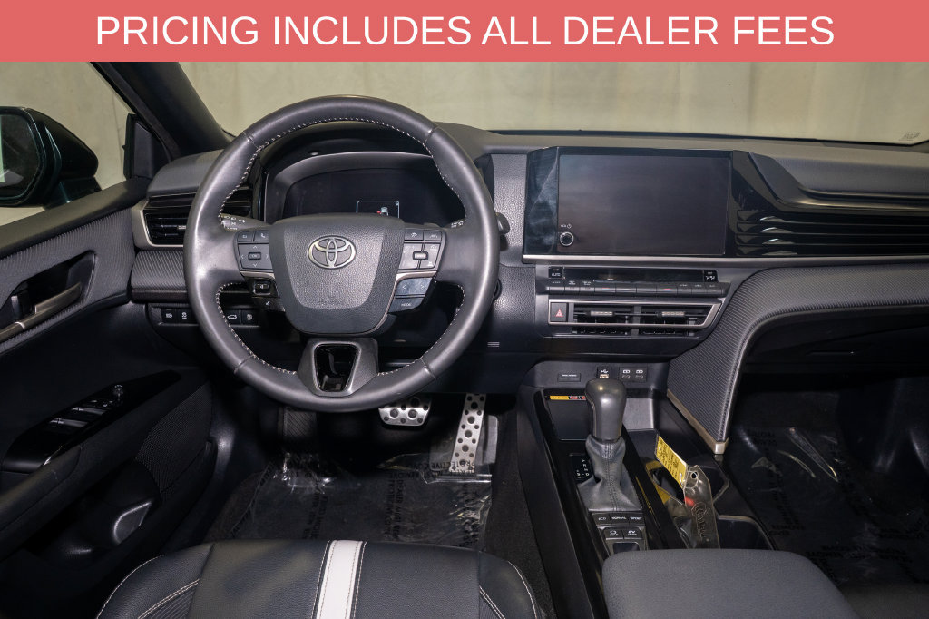 Used 2025 Toyota Camry SE FWD image 6