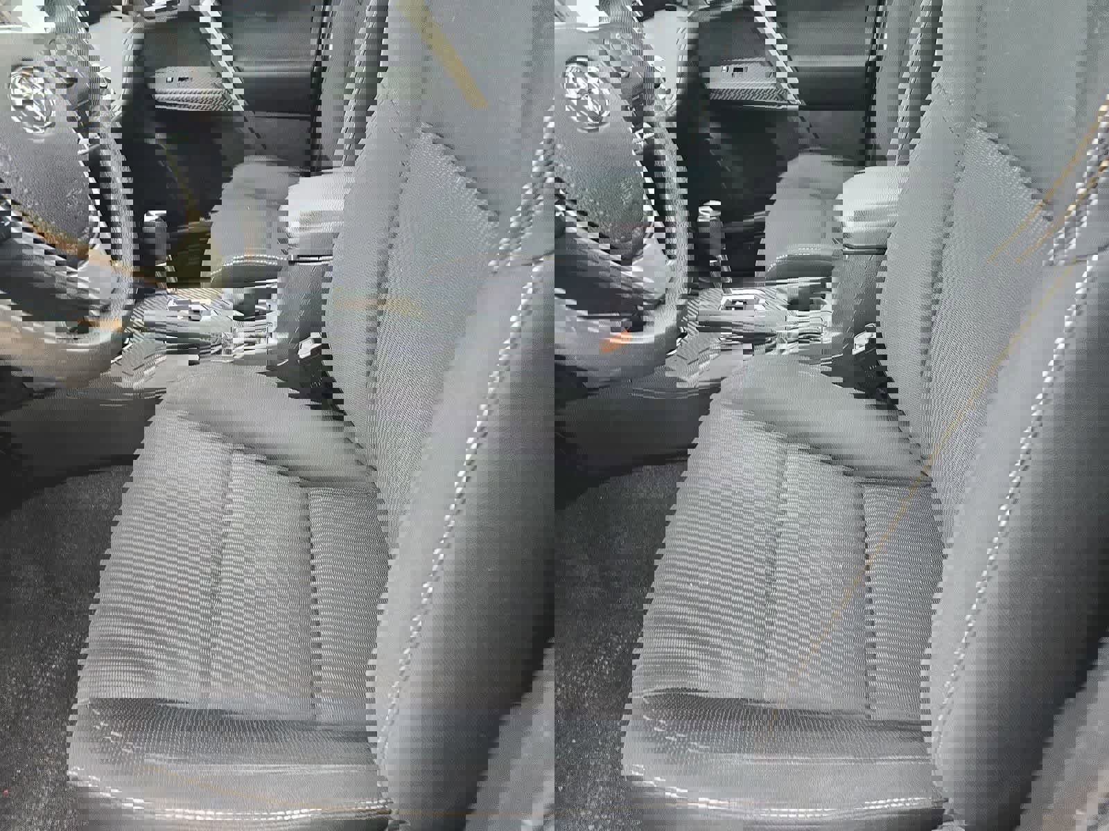 Used 2014 Toyota RAV4 XLE FWD image 15