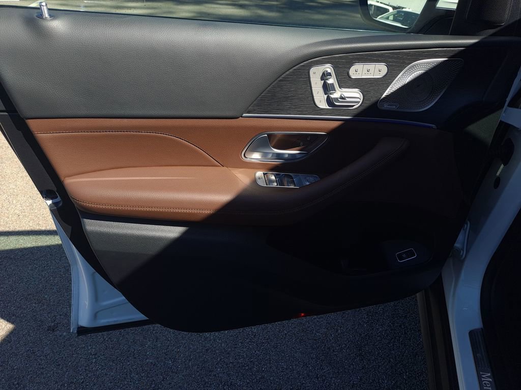 Certified 2025 Mercedes-Benz GLS 450 GLS 450 image 11