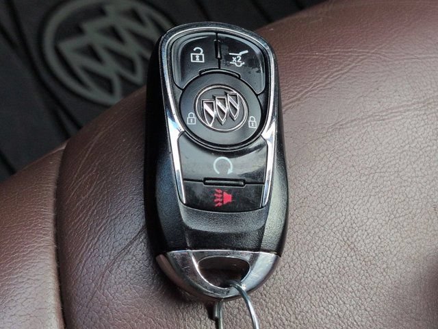 Used 2018 Buick Enclave Avenir w/ Trailering Package FWD image 30