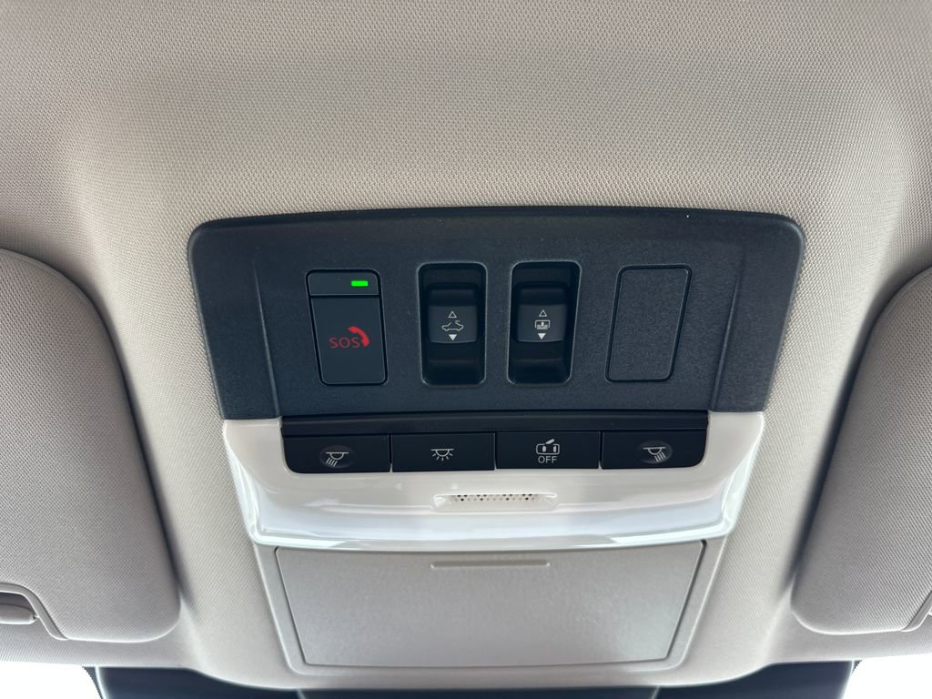 New 2026 Nissan Pathfinder Platinum AWD/4WD image 33