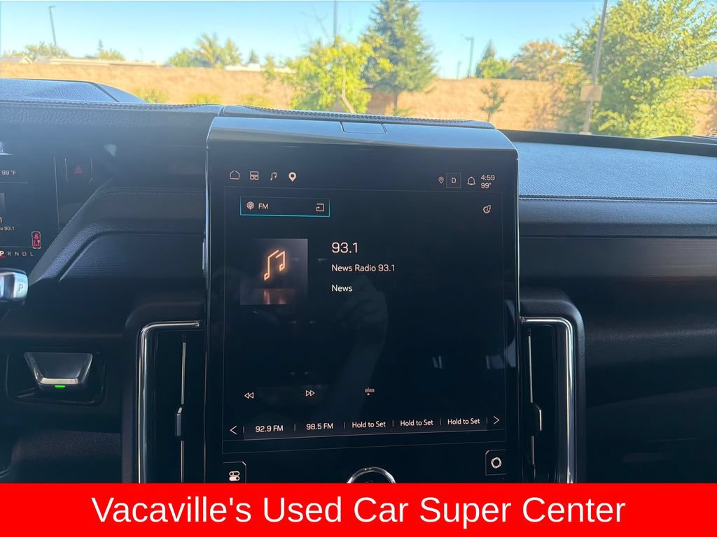 Used 2025 GMC Yukon XL Denali AWD/4WD image 19