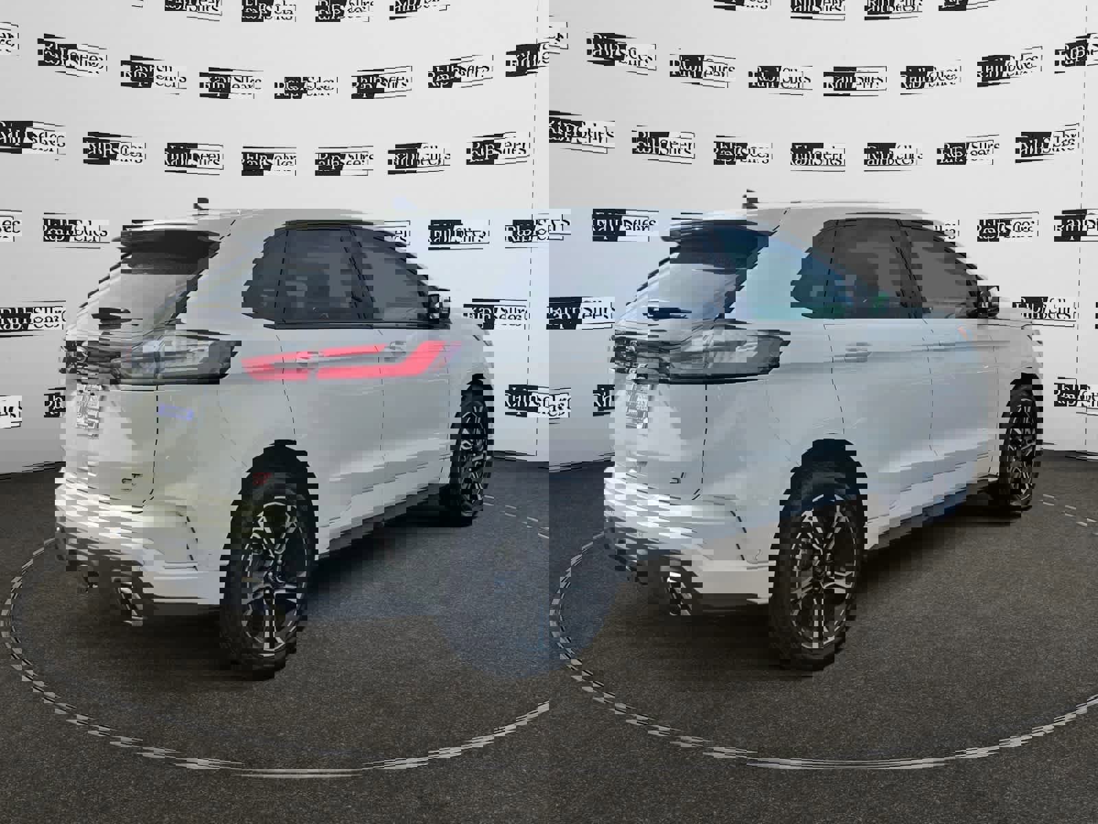 Used 2022 Ford Edge ST w/ Equipment Group 401A image 6