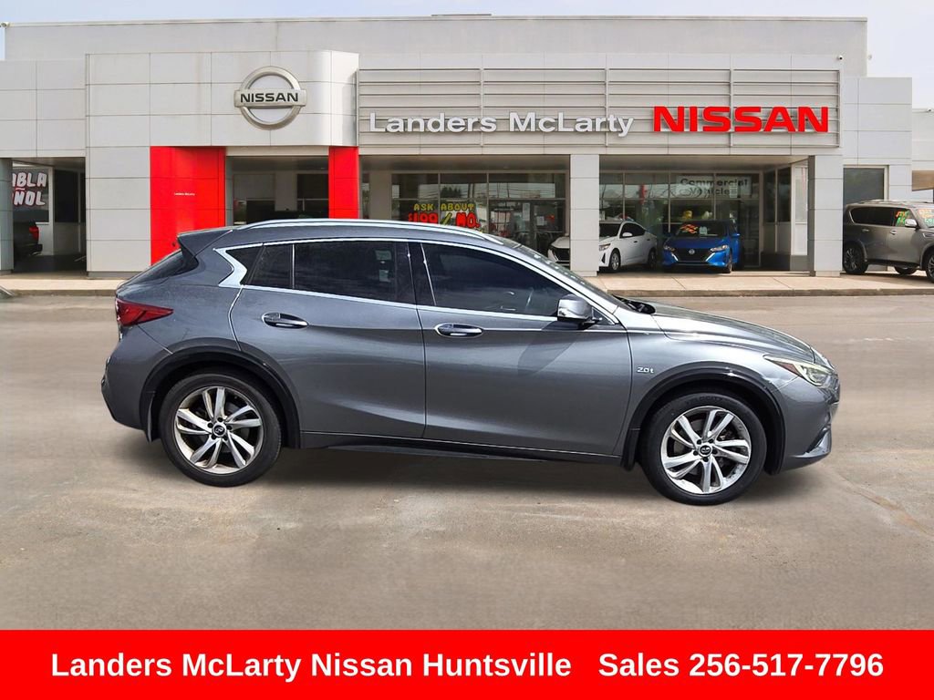 Used 2019 INFINITI QX30 image 2