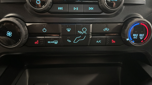 New 2026 Ford F350 XLT w/ XLT Premium Package AWD/4WD image 28