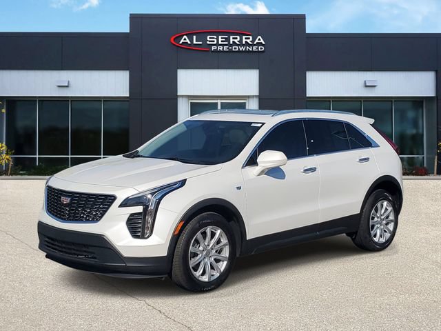 Certified 2022 Cadillac XT4 Luxury w/ Cold Weather Package AWD/4WD image 1