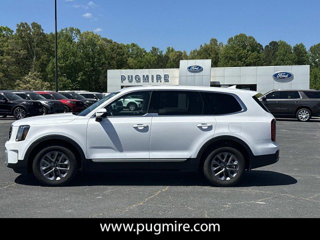 Used 2025 Kia Telluride LX FWD image 4