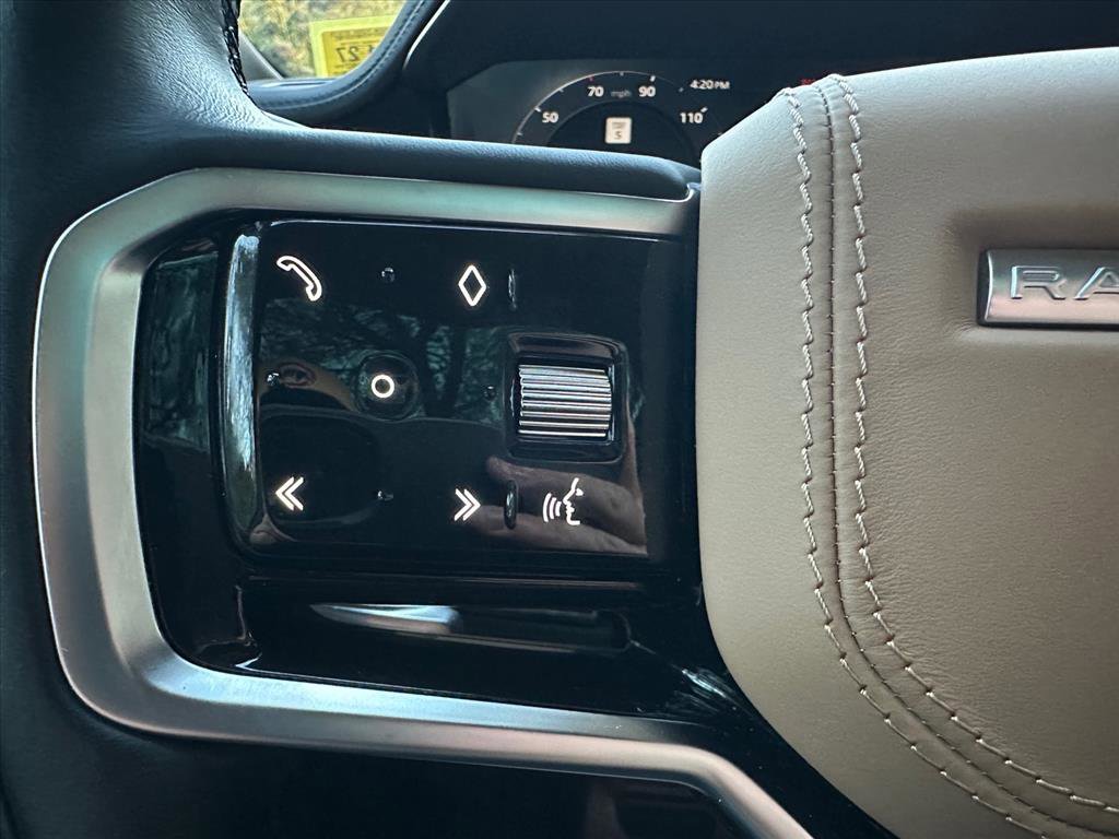 Used 2023 Land Rover Range Rover Sport SE image 18