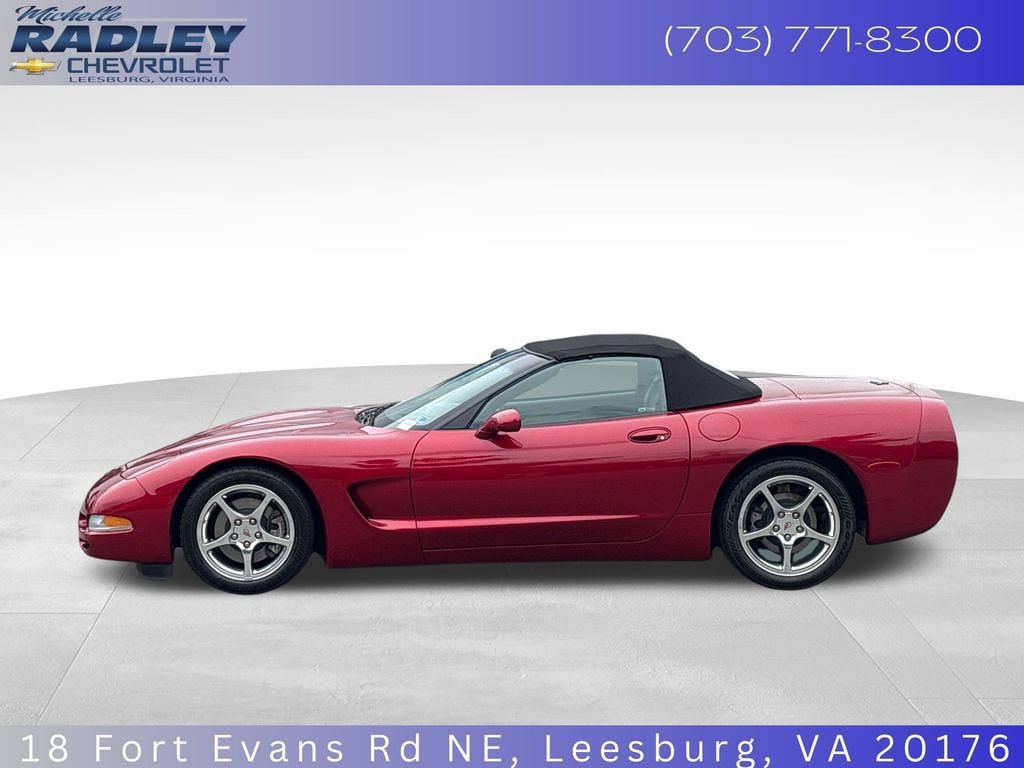 Used 2004 Chevrolet Corvette Convertible w/ Preferred Equipment Group RWD image 2