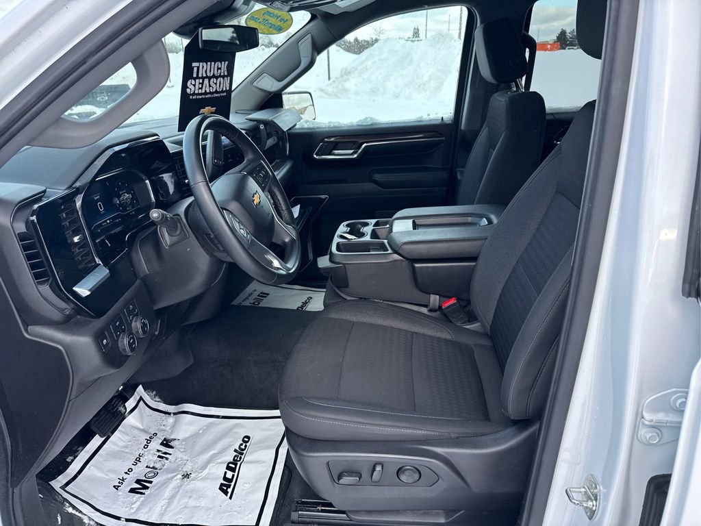 Used 2024 Chevrolet Silverado 1500 LT image 19