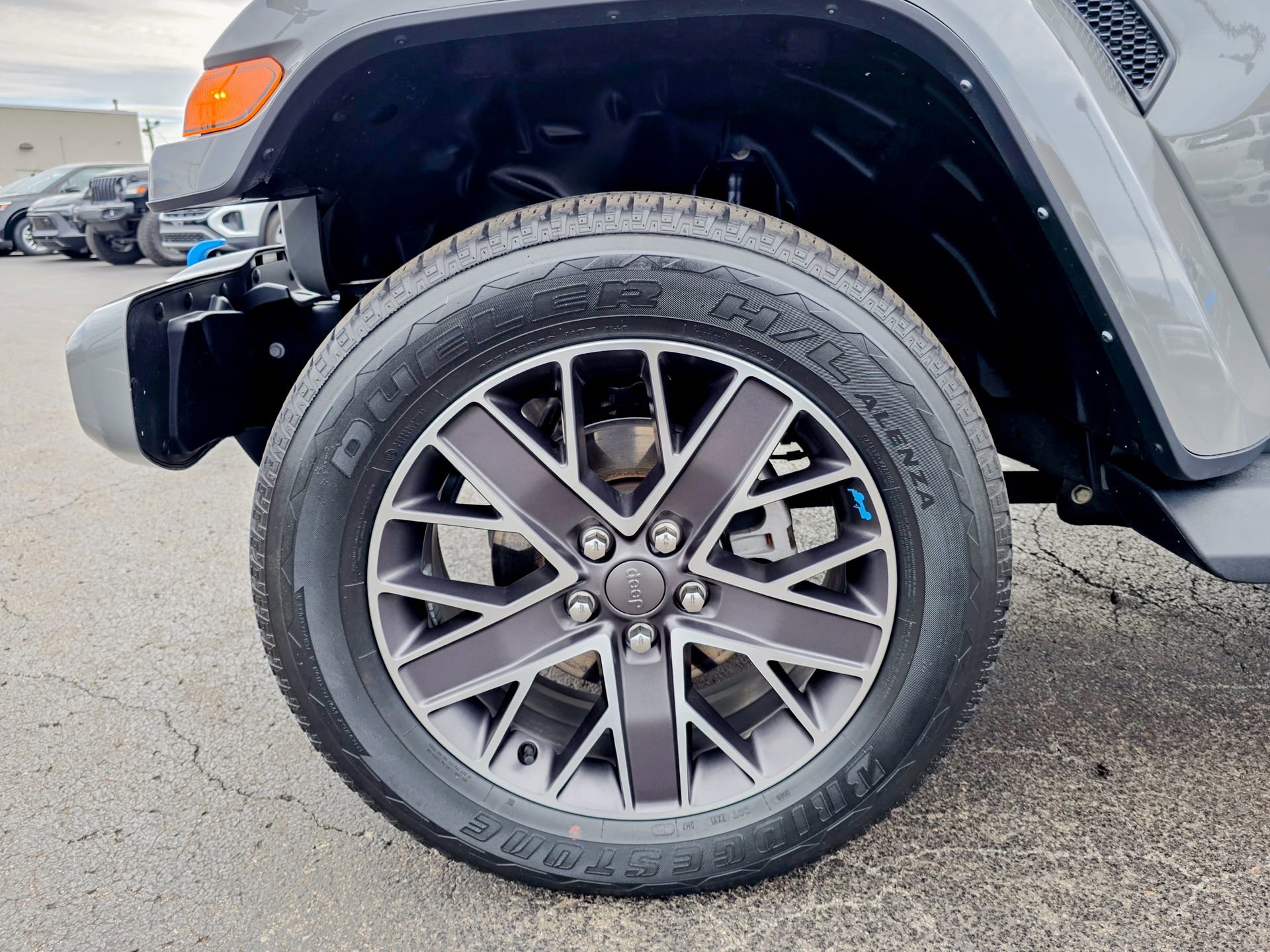 Used 2022 Jeep Wrangler Unlimited Sahara image 13