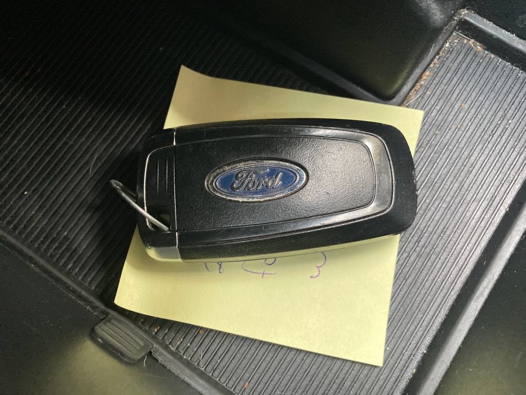 Used 2023 Ford Edge SEL AWD/4WD image 38