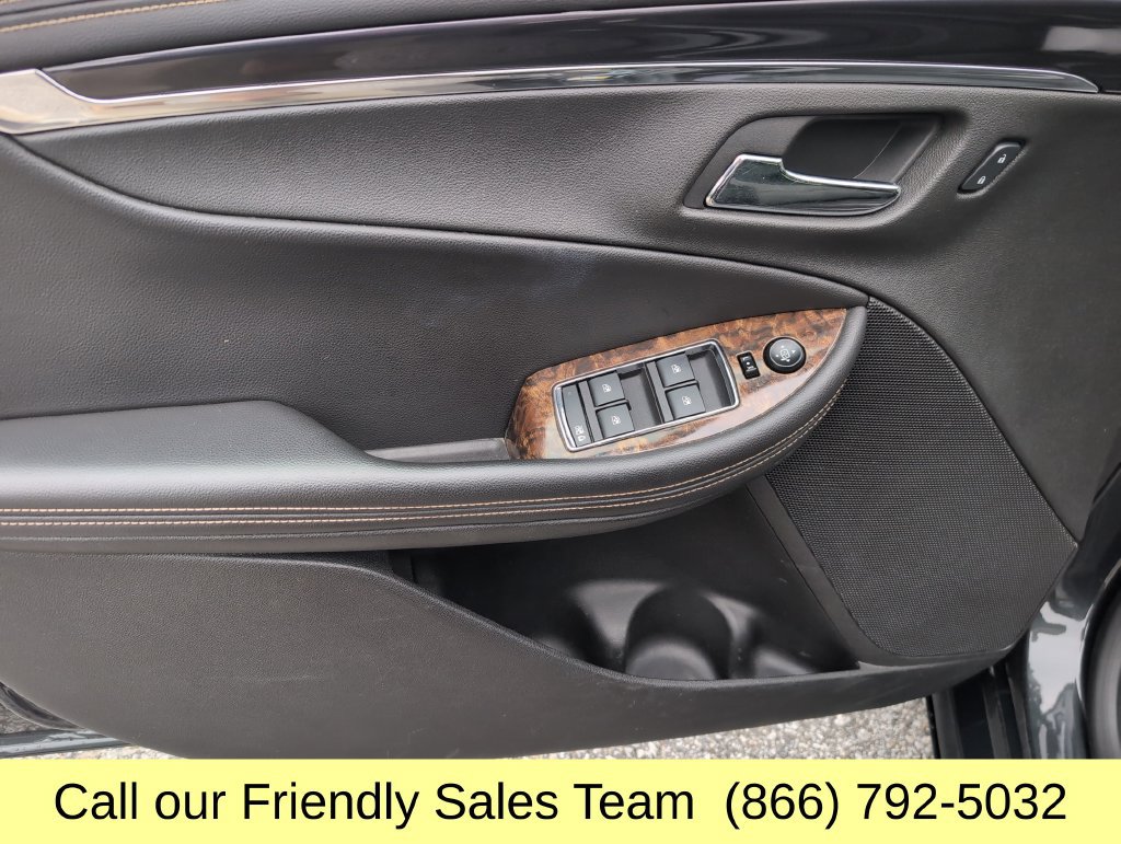 Used 2015 Chevrolet Impala LT w/ Convenience Package FWD image 13