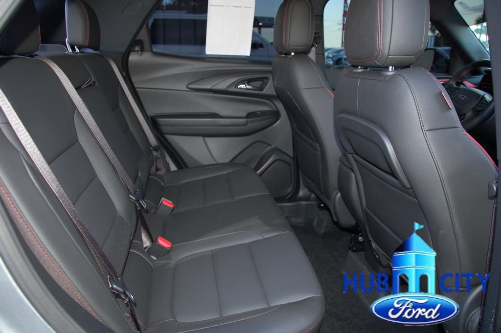 Used 2026 Chevrolet TrailBlazer RS FWD image 14