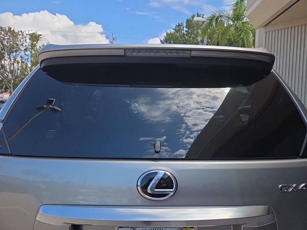 Used 2023 Lexus GX 460 Luxury w/ Accessory Package image 8