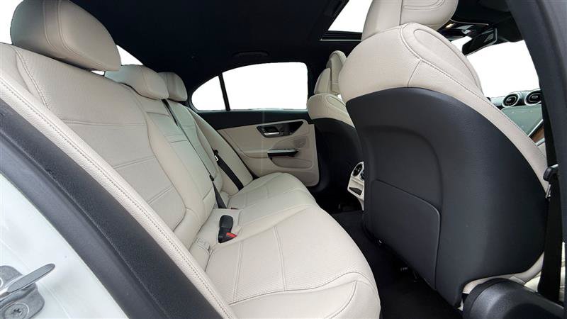 Used 2024 Mercedes-Benz C 300 Sedan image 18