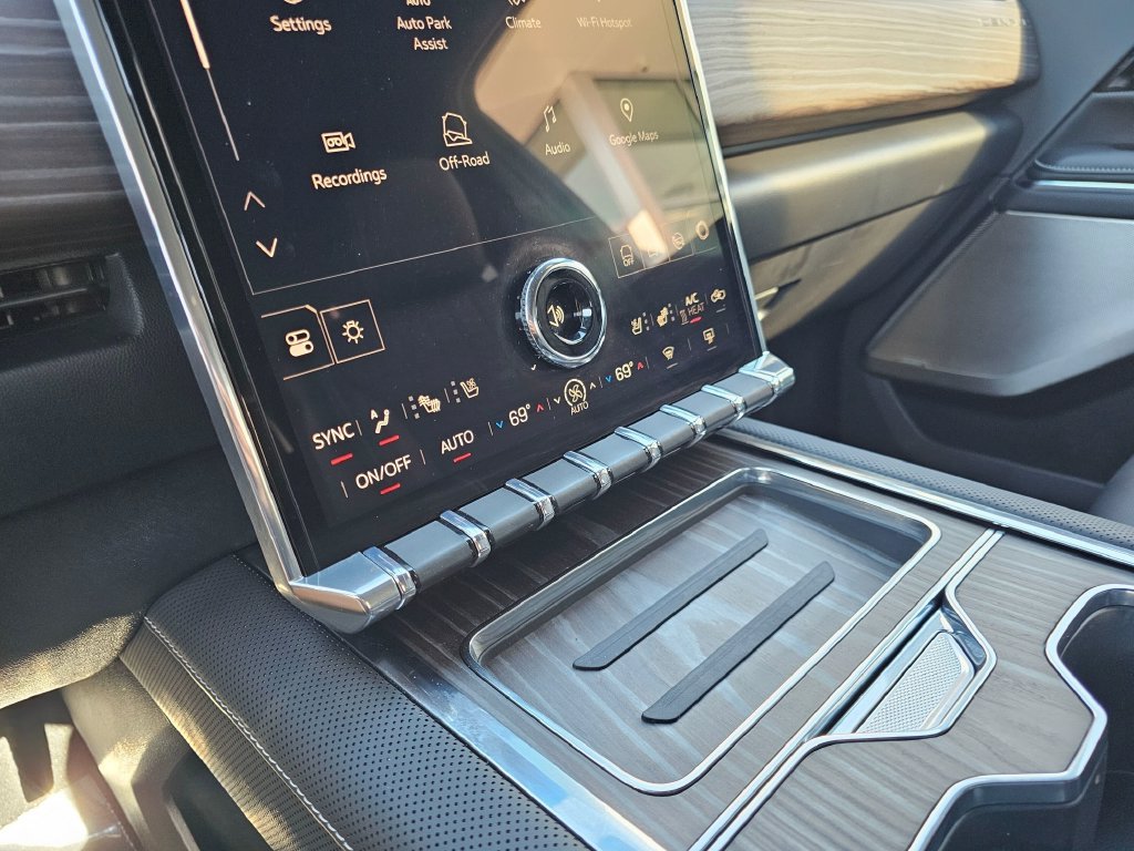Used 2026 GMC Sierra EV Denali AWD/4WD image 28