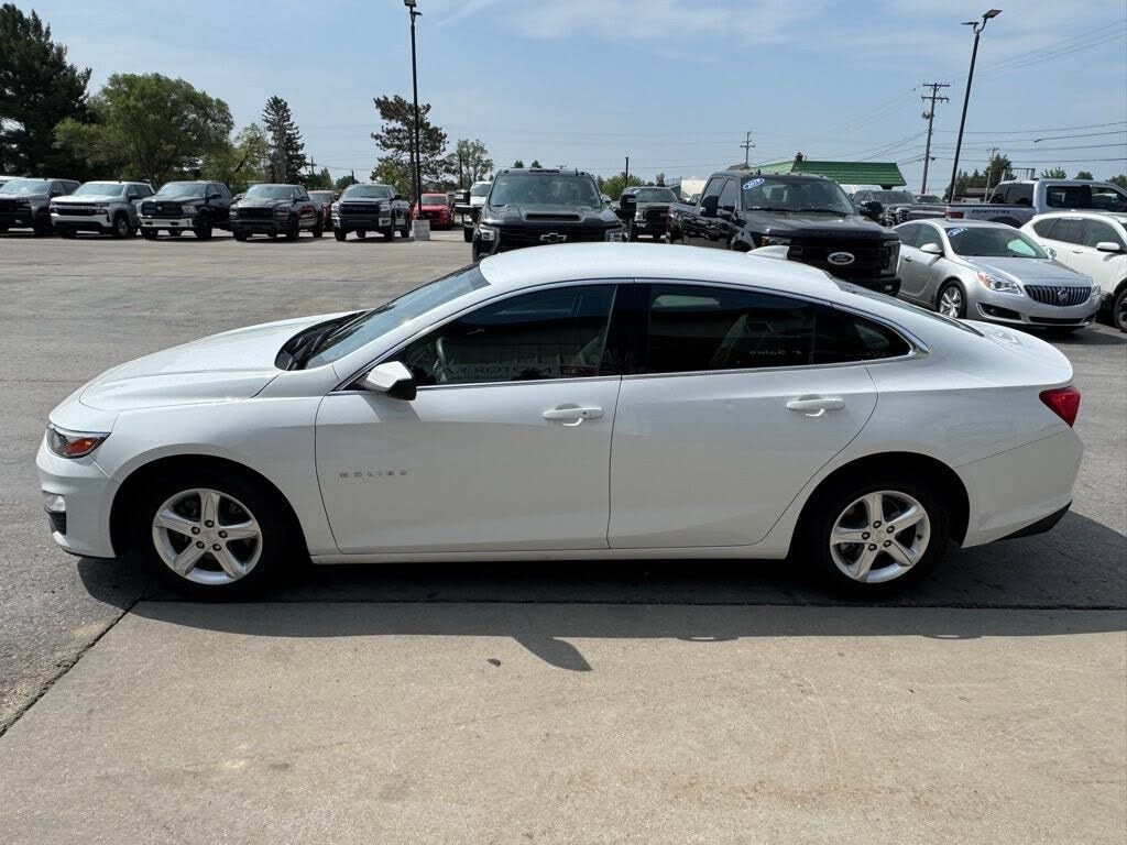 Used 2023 Chevrolet Malibu LT w/ Driver Confidence Package FWD image 5
