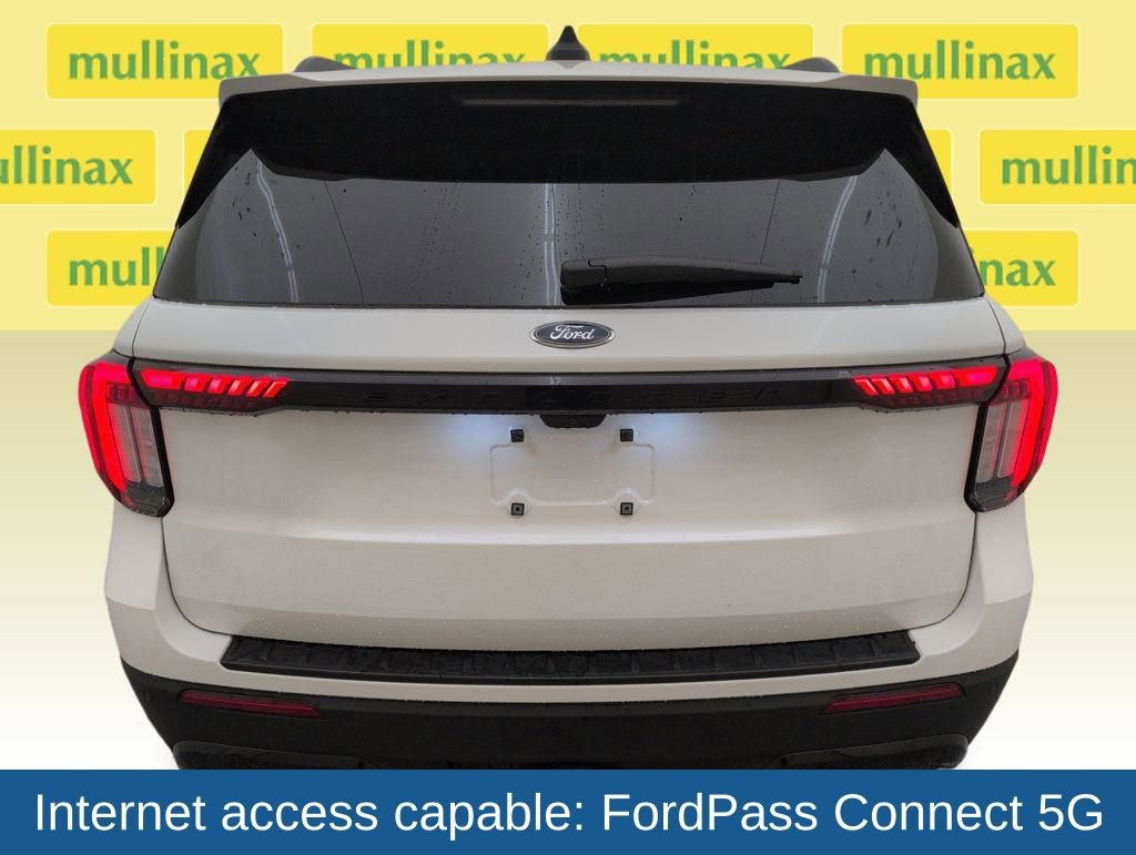 Certified 2025 Ford Explorer ST-Line w/ Premium Package image 32